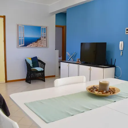 Punta Di Mola House *